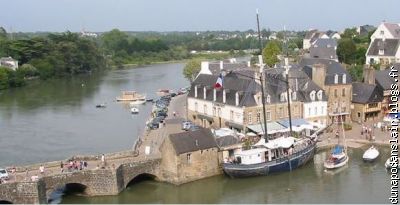 Le quartier Saint Goustan et son pont, à Auray